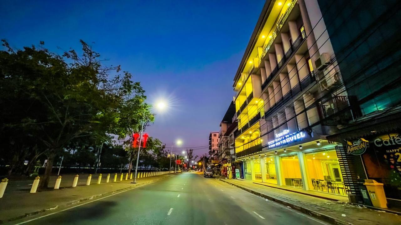 The Riva Vientiane Hotel Exteriör bild