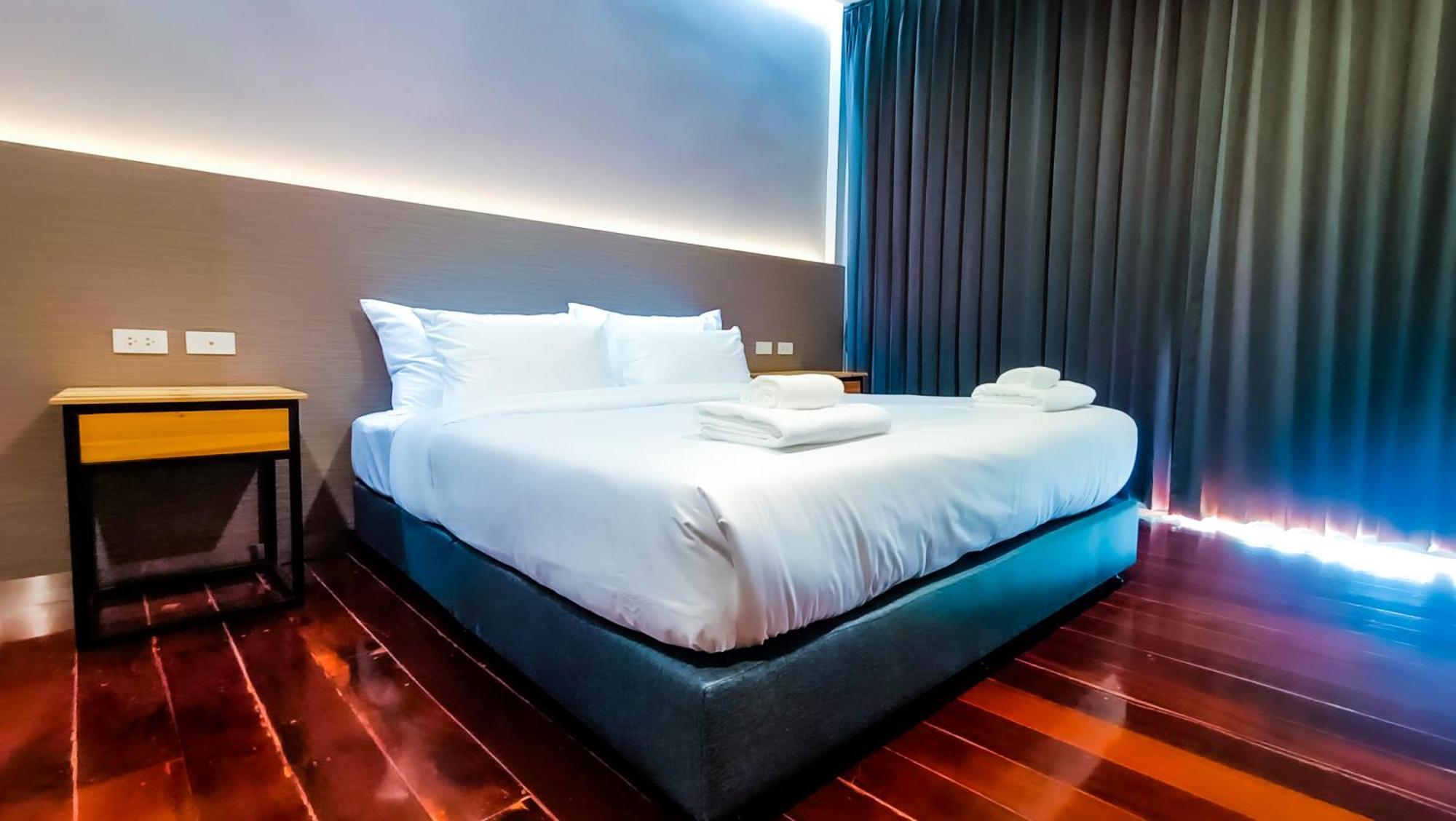 The Riva Vientiane Hotel Exteriör bild